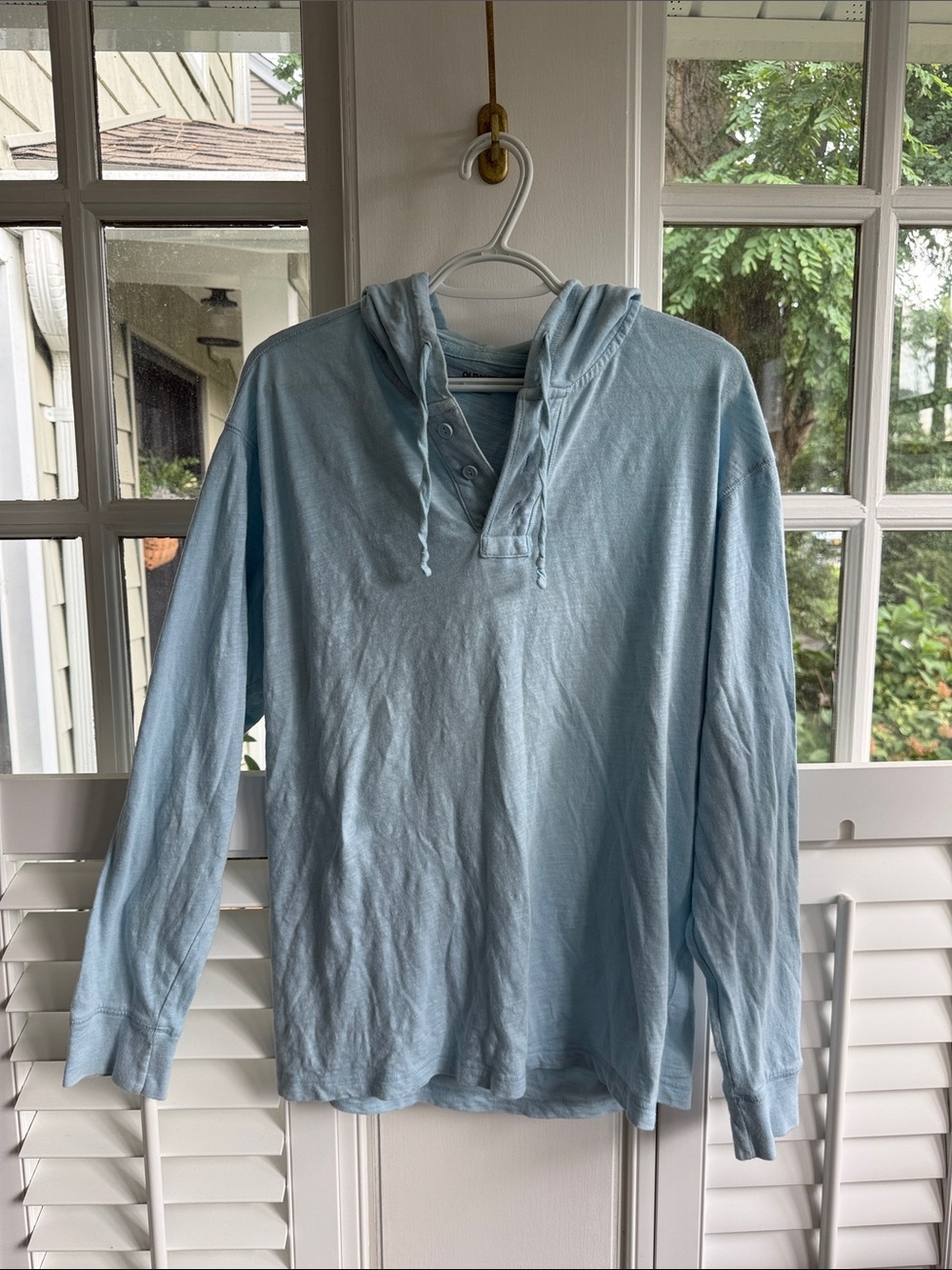 Old Navy Light Blue Men's Hooded Henley Pullover Shirt